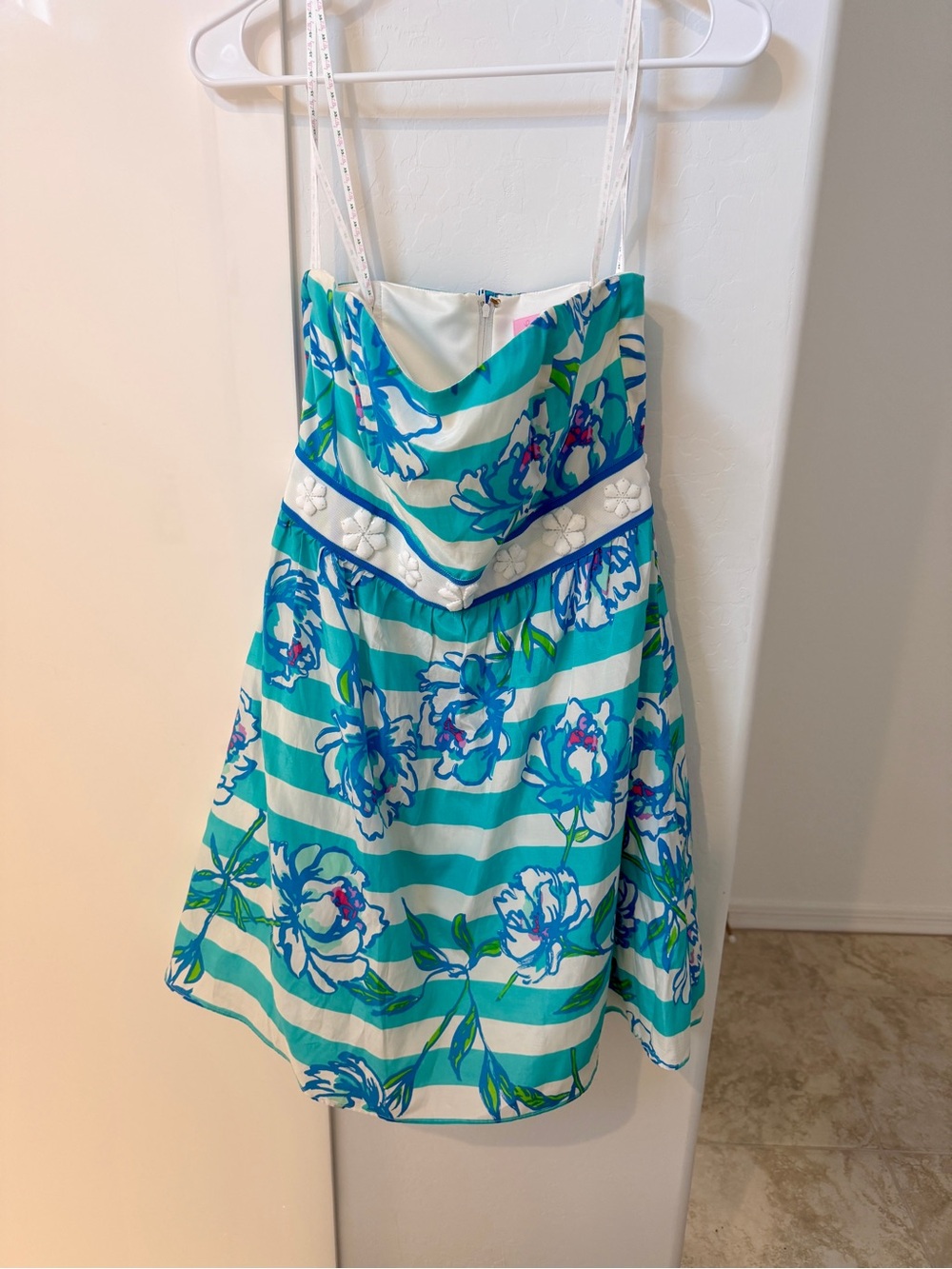 Women’s Floral Sundress - Picture 1 of 4
